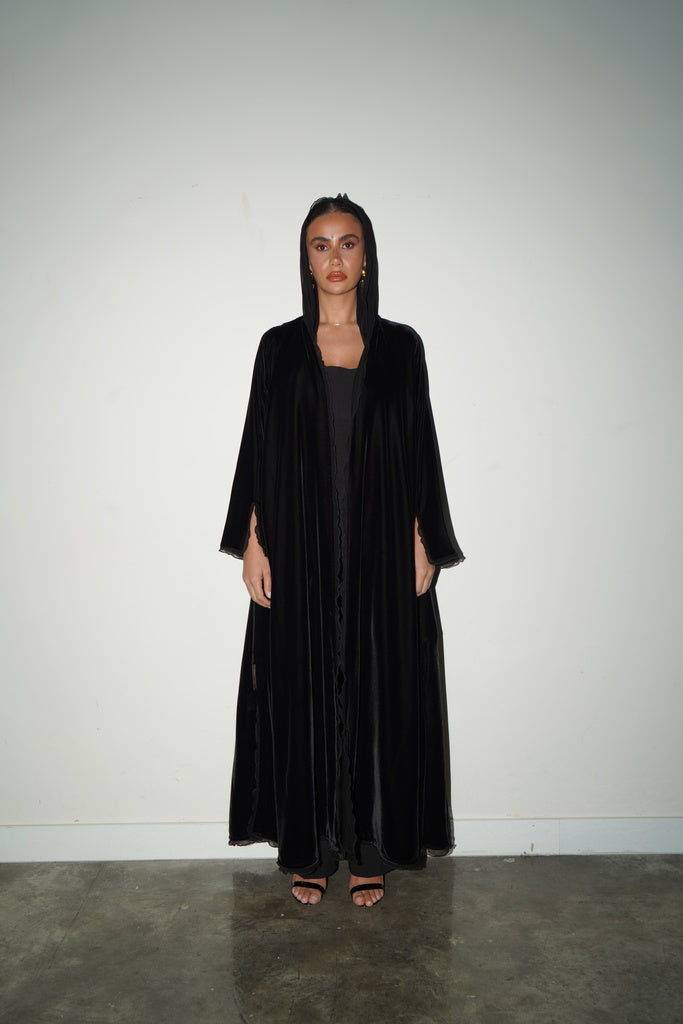 Black Ruffles - Velvet
